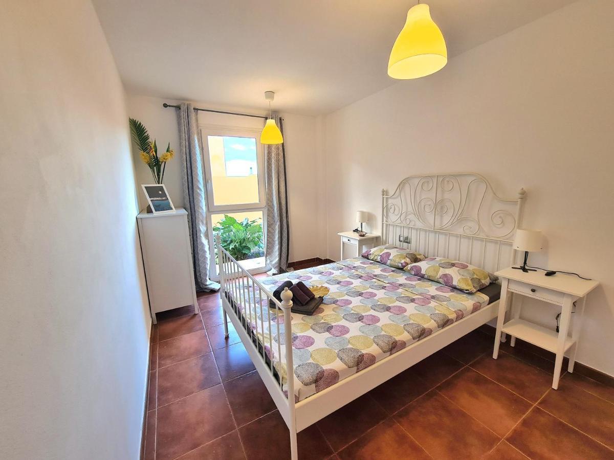 Casa Zalla 110M2, 200M2 Garden, Pool, 1Gb Wi-Fi, Private Parking コラレホ エクステリア 写真