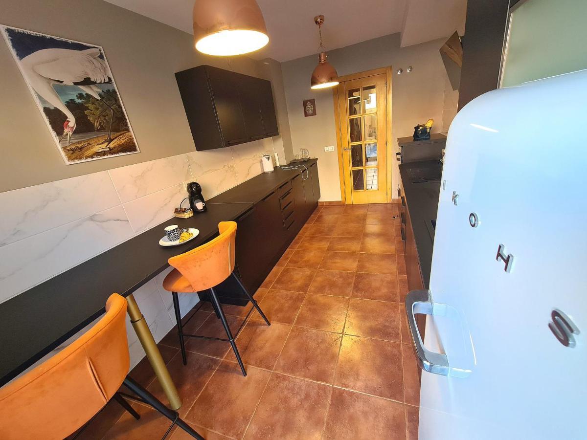 Casa Zalla 110M2, 200M2 Garden, Pool, 1Gb Wi-Fi, Private Parking コラレホ エクステリア 写真