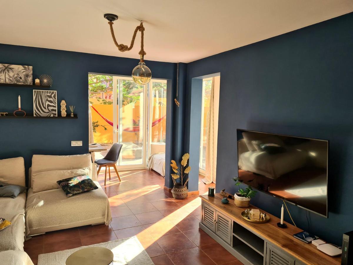 Casa Zalla 110M2, 200M2 Garden, Pool, 1Gb Wi-Fi, Private Parking コラレホ エクステリア 写真